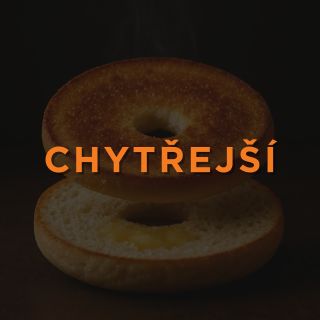 Automaticky se přizpůsobí vašemu pečivu. ToustIQ® technologie upraví čas i teplotu podle toho, zda opékáte toast, bagel...